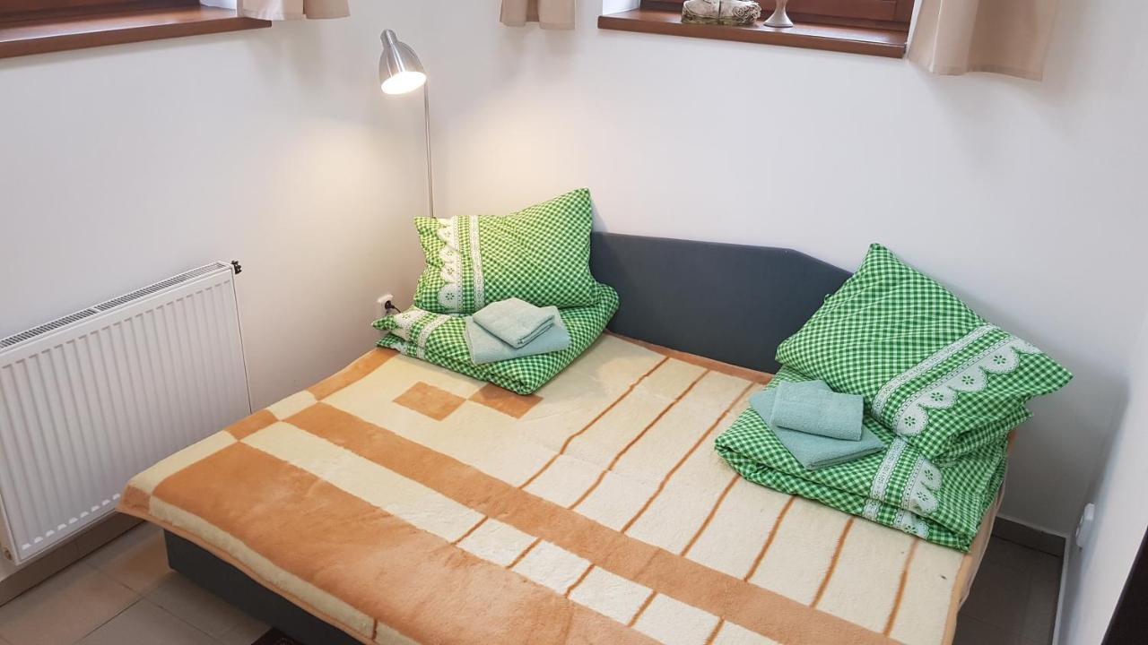 Na Samote U Lesa -Rasovna Apartment Msecke Zehrovice Exterior photo